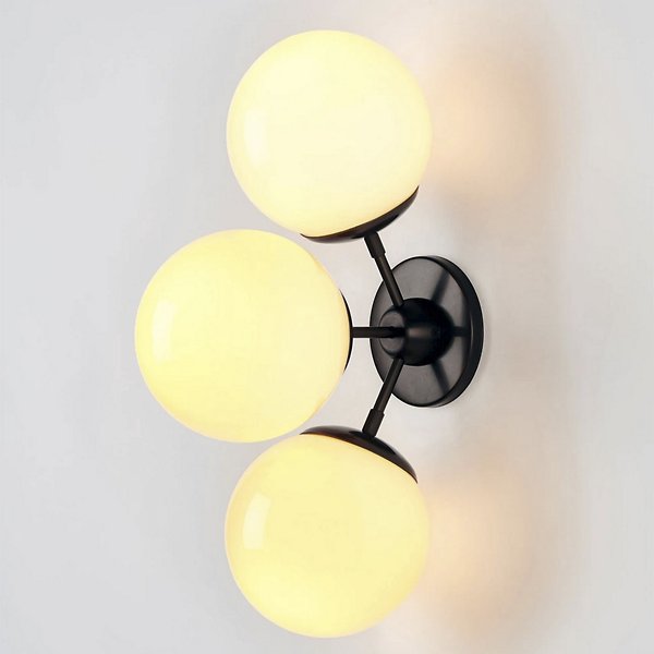 Купить Бра Modo Wall Sconce - 3 Globes в интернет-магазине roooms.ru