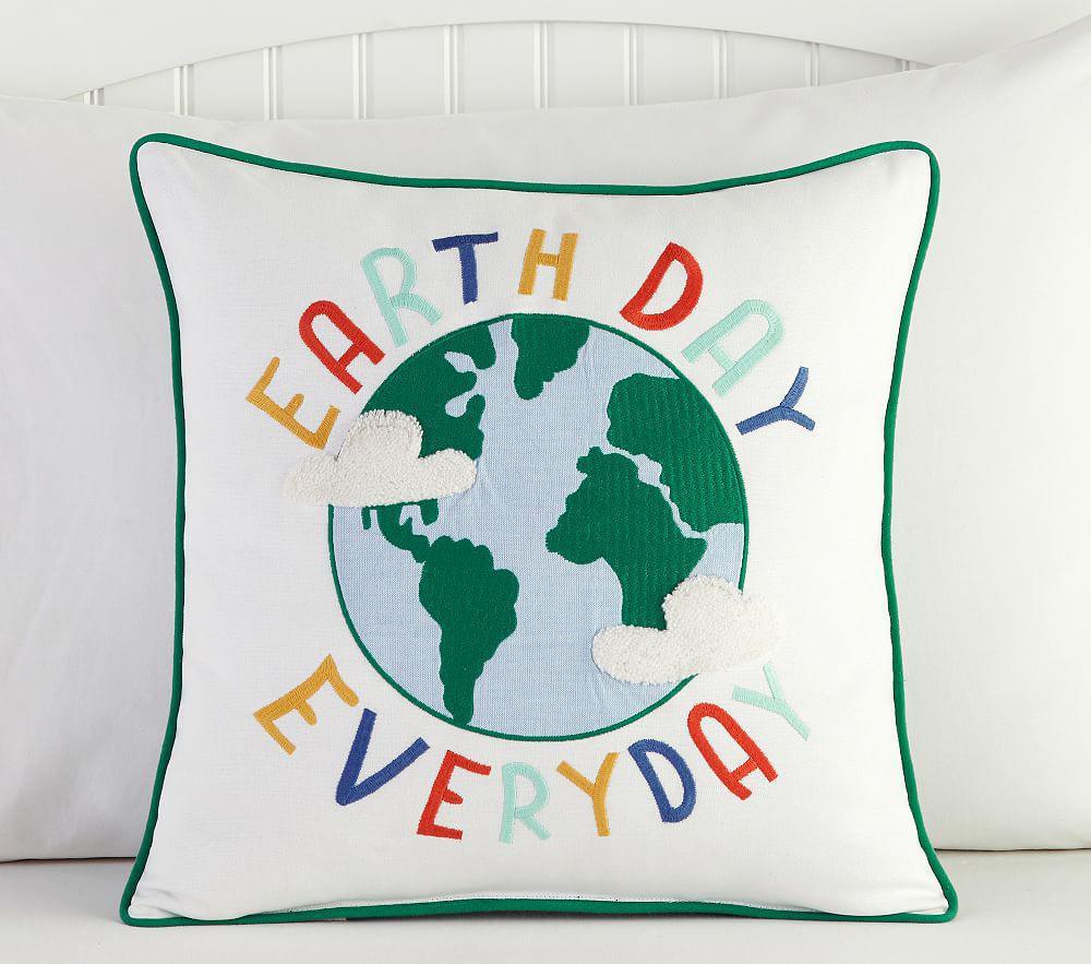 Купить Декоративная подушка Earth Day Throw Pillow 16X16 inches Green Multi в интернет-магазине roooms.ru