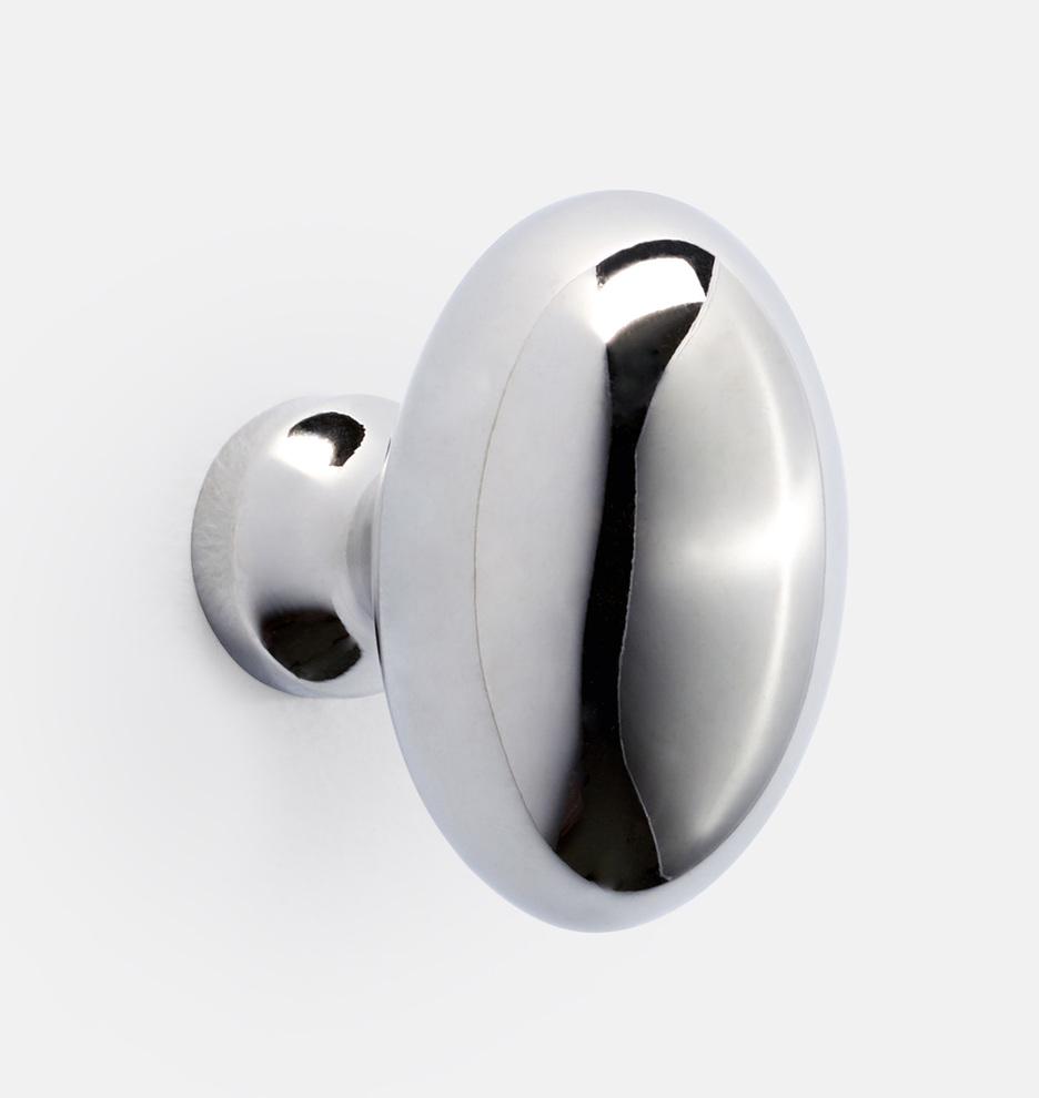 Купить Ручка-кнопка Medium Oval Cabinet Knob в интернет-магазине roooms.ru