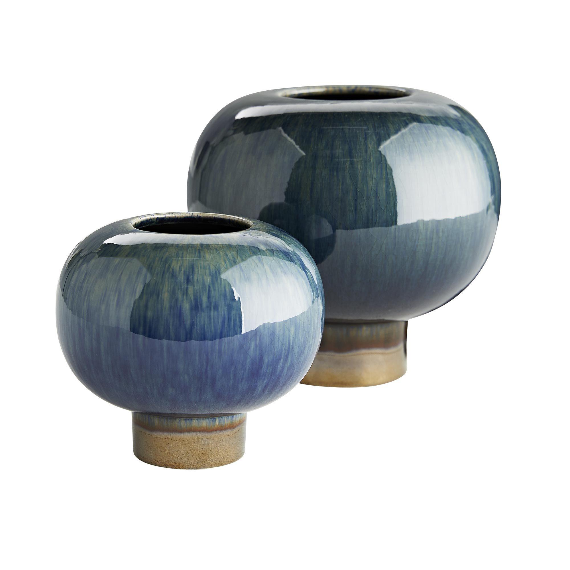 Купить Набор ваз Tuttle Vases, Set of 2 в интернет-магазине roooms.ru
