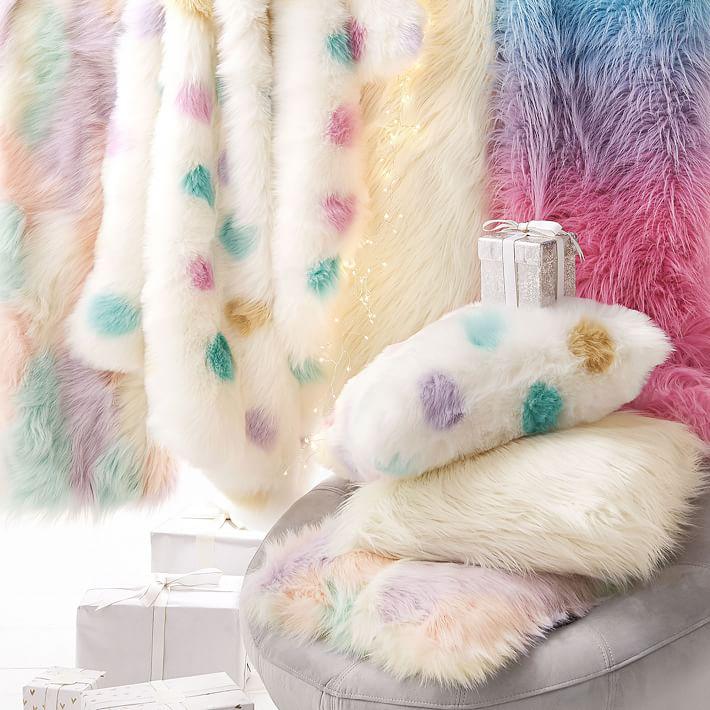 Купить Декоративная подушка Lots-A-Dots Faux-Fur Pillow Cover - Cover Only в интернет-магазине roooms.ru