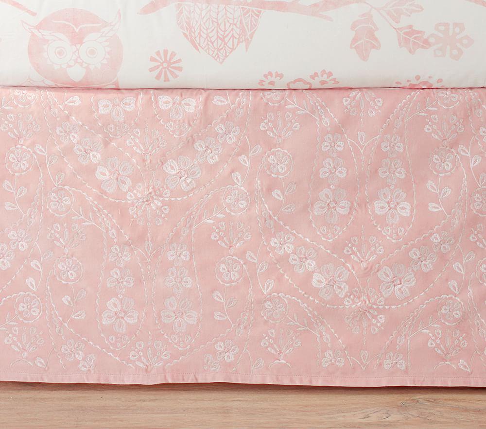Купить Подзор для кроватки Mckenna Velvet Crib Skirt в интернет-магазине roooms.ru