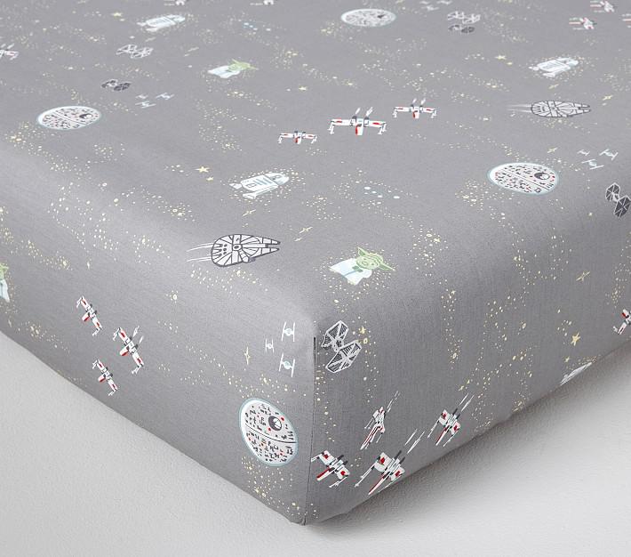Купить Простыня  Star Wars Organic Allover Sky Crib Fitted Sheet Multi в интернет-магазине roooms.ru
