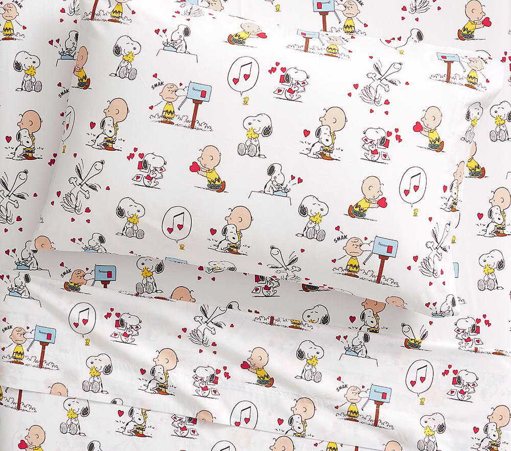 Купить Наволочка Peanuts® Valentine's Sheet Set & Pillowcases - Extra Pillowcase в интернет-магазине roooms.ru