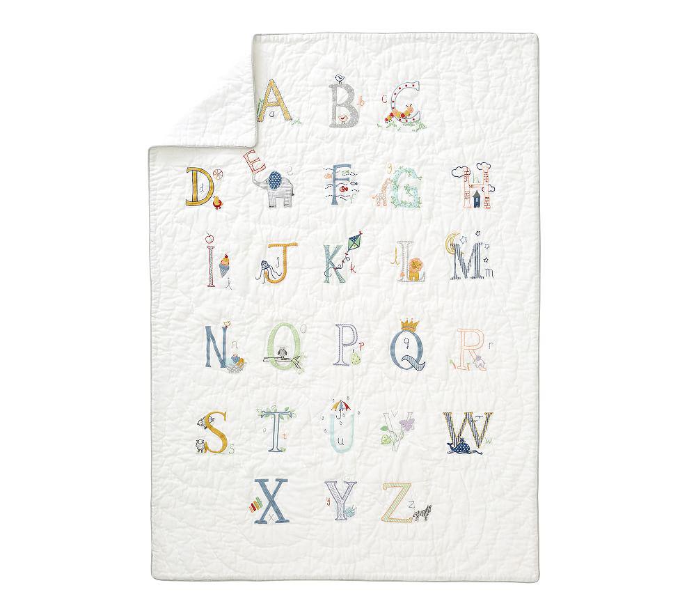 Купить Стеганое покрывало  Alphabet Toddler Quilt в интернет-магазине roooms.ru
